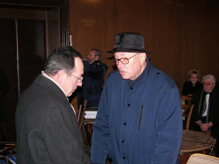2006_03_19_004
